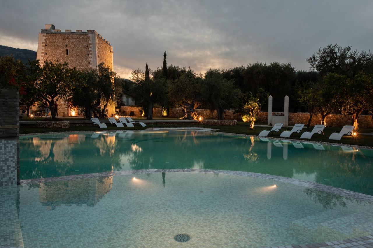 Hotel Torre Santamaria Resort Mattinata Exteriör bild