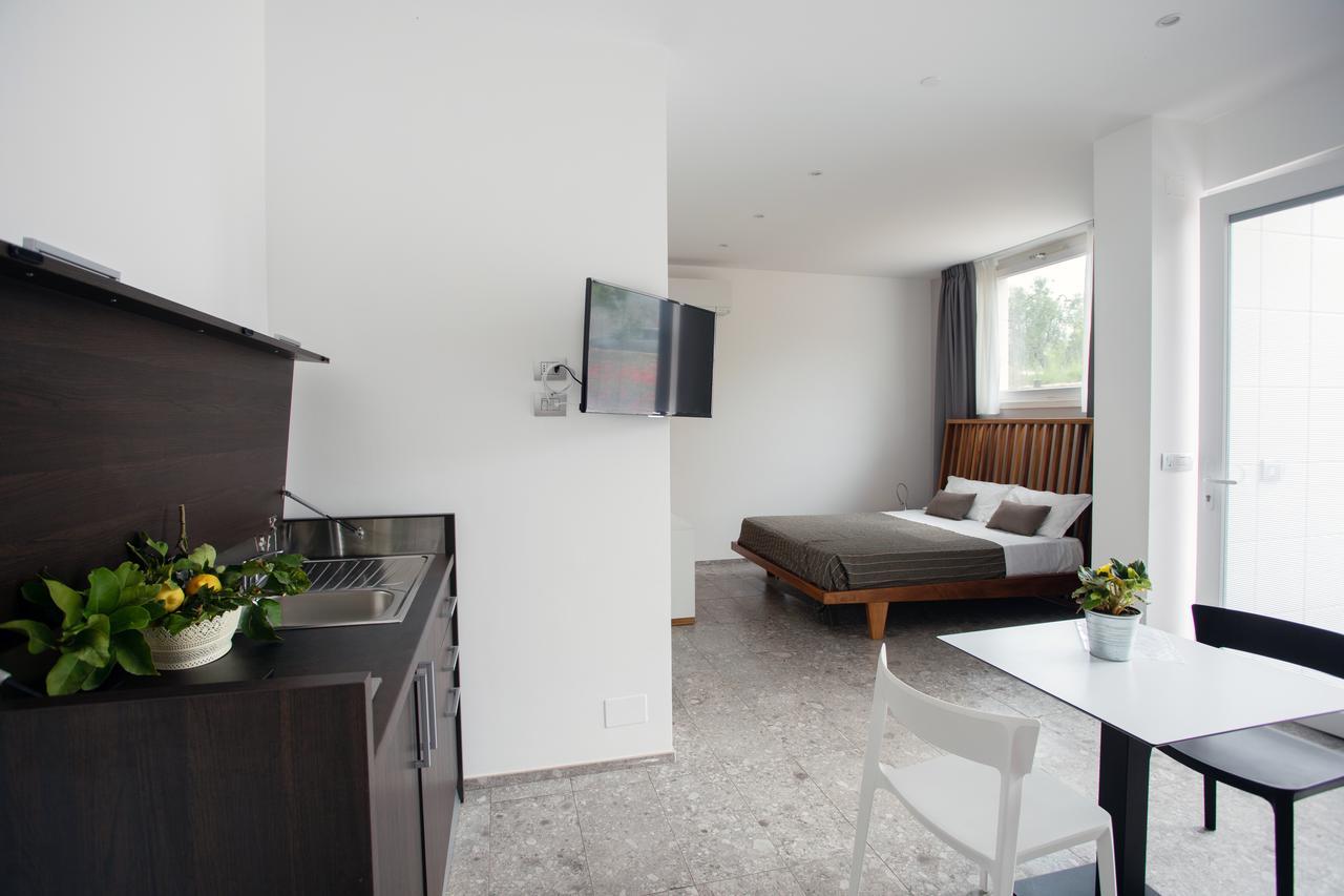 Hotel Torre Santamaria Resort Mattinata Exteriör bild